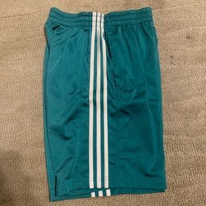 Men’s S Green Adidas Basketball Shorts